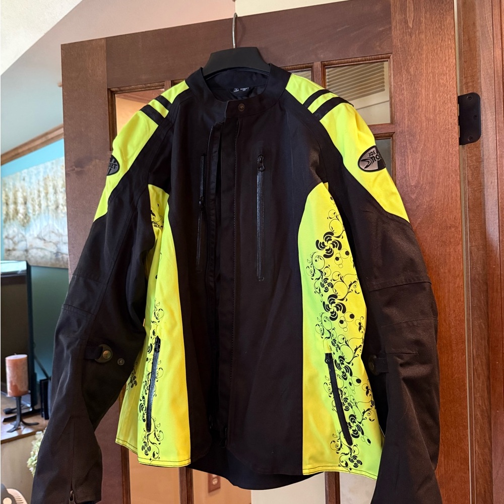 Joe Rocket Women's Black & Hi-Viz Floral Scroll Motorcycle Jacket, Size 20